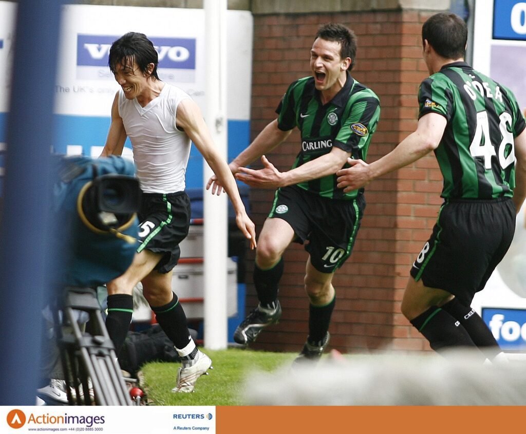 Shunsuke Nakamura in Action during the Match Editorial Image - Image of  game, player: 188541070
