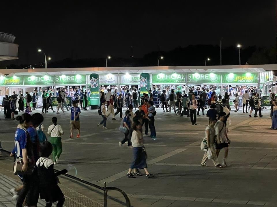 The Massive Pop Up Celtic Store In Japan