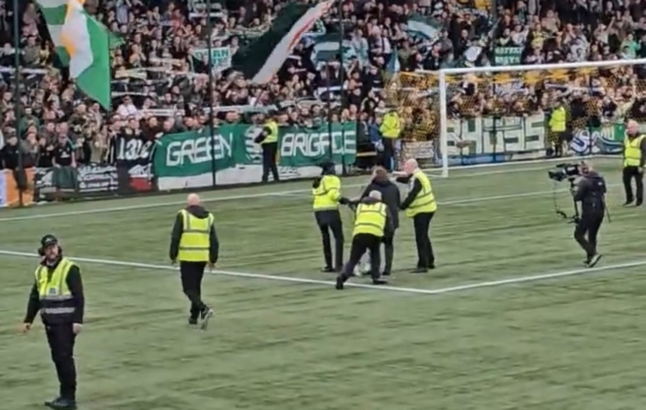 Brendan Rodgers Helps Young Fan