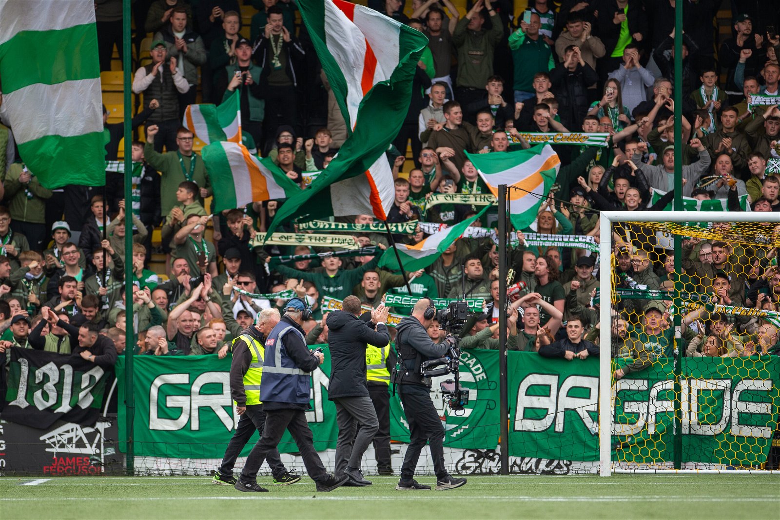 Brendan Rodgers Applauds the Celtic Fans