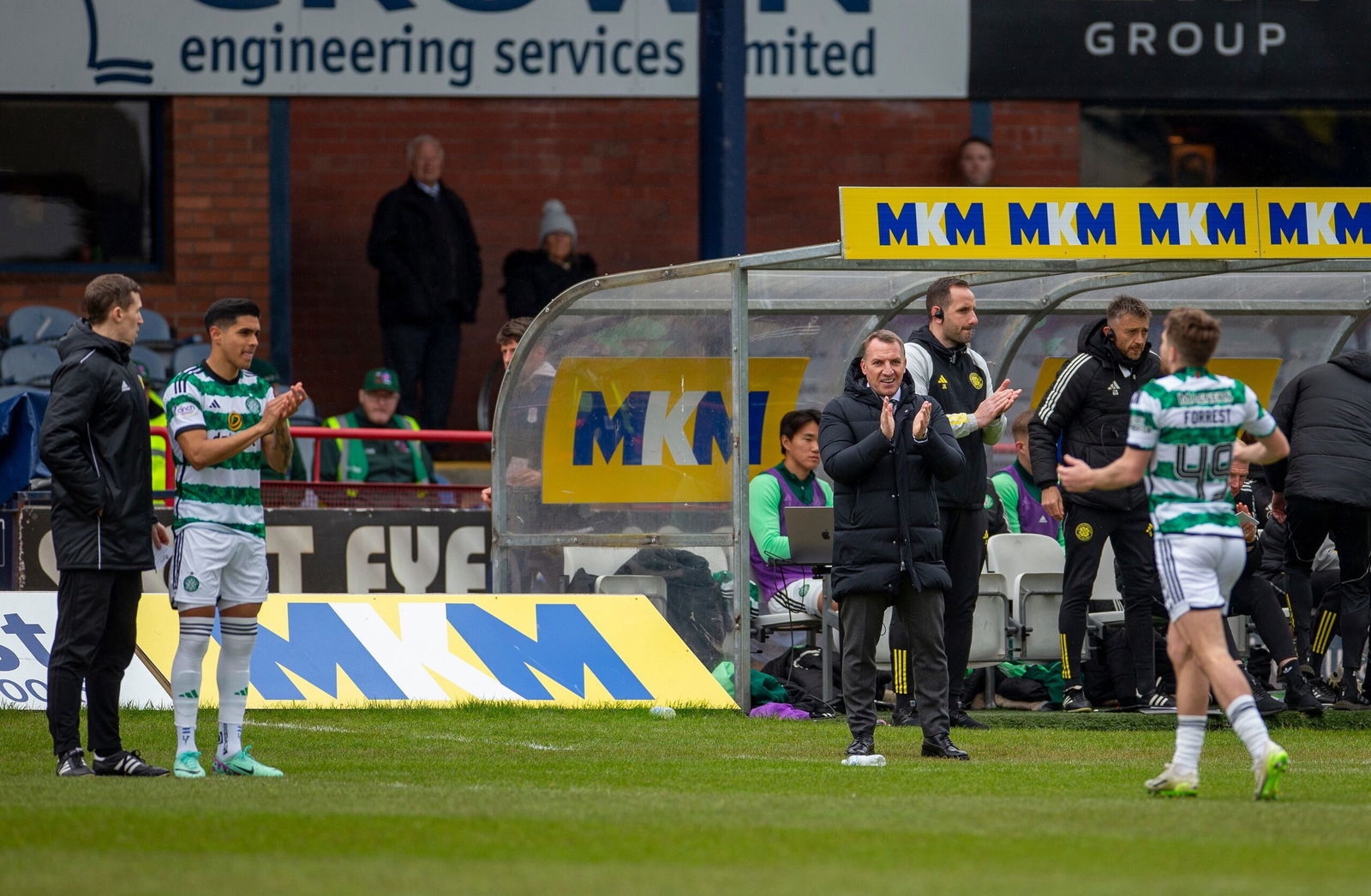 Rodgers Applauding Forrest