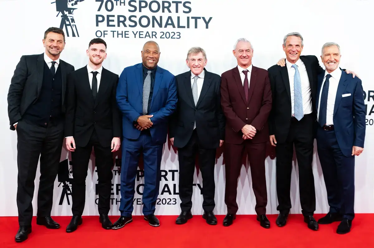 Kenny Dalglish Makes Brutal Andy Robertson Celtic Transfer Claim