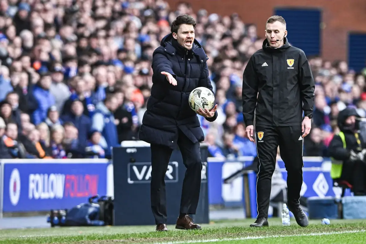 Danny Röhl Fumes at ‘Undeserved’ Celtic Win