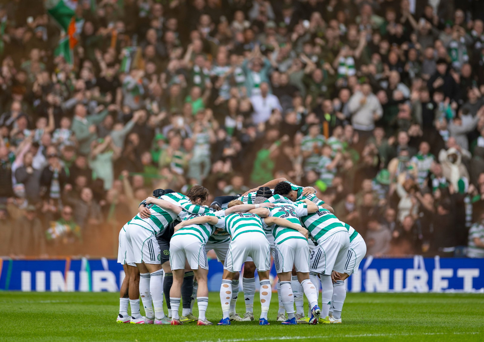 celtic fc Huddle ibrox Stadium