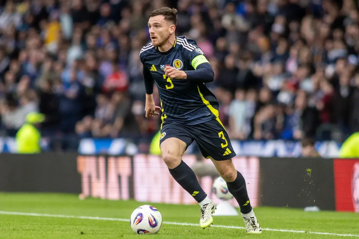 Andy Robertson to Celtic? Alex Oxlade-Chamberlain Weighs In On Potential Move