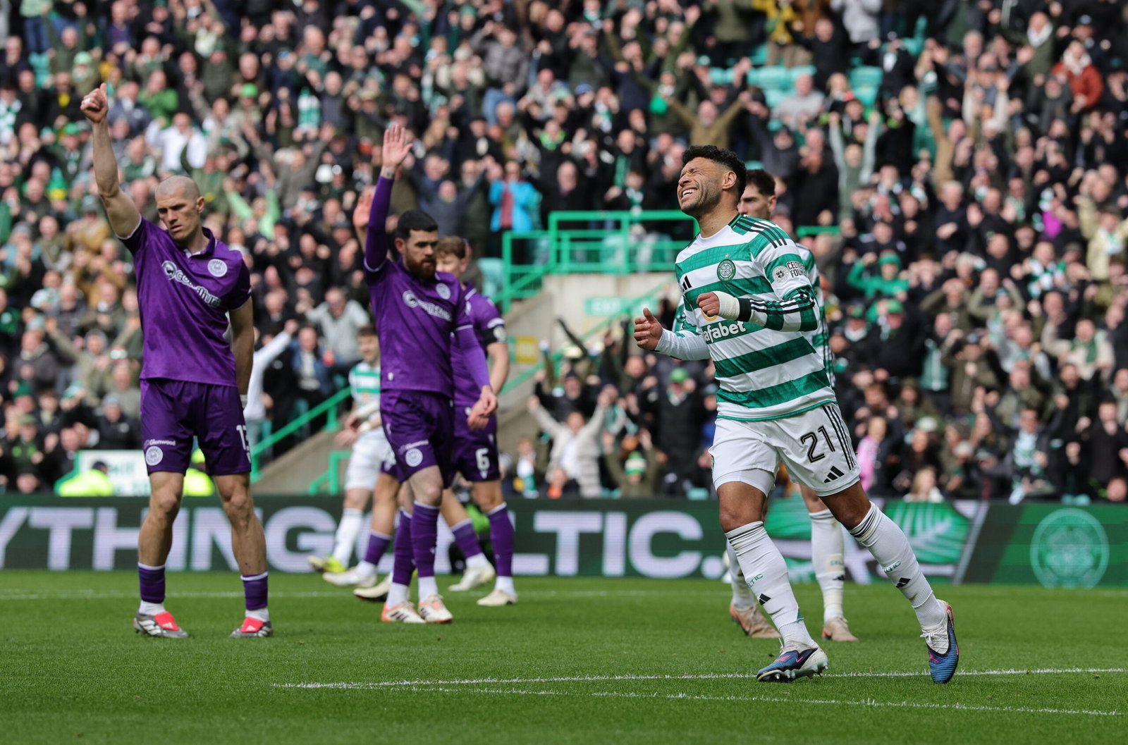 Celtic fc Alex Oxlade-Chamberlain Scores